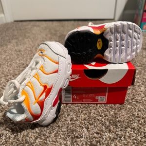 Nike Air Max Plus size 4c